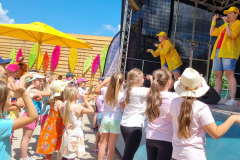 DONIKKL-Crew-Kinderlieder-Kinderprogramm-Caro-Larissa-Hitmaschine