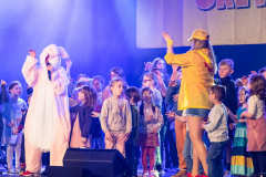 DONIKKL-Crew-Kinderlieder-Kinderprogramm-Larissa-Caro-Hase