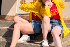 DONIKKL-Crew-Kinderlieder-Kinderprogramm-Larissa-Zoe-cool